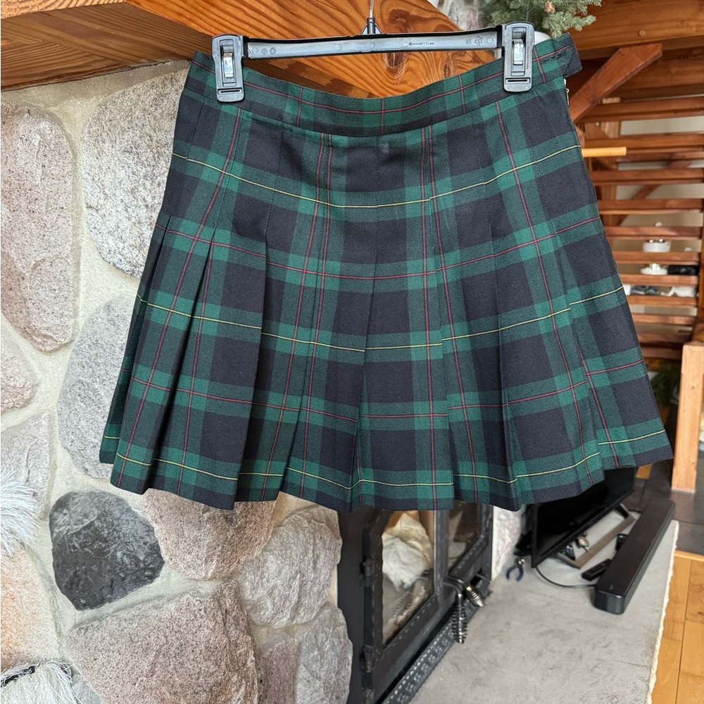 Tartan Plaid Green and Black Pleated Skirt